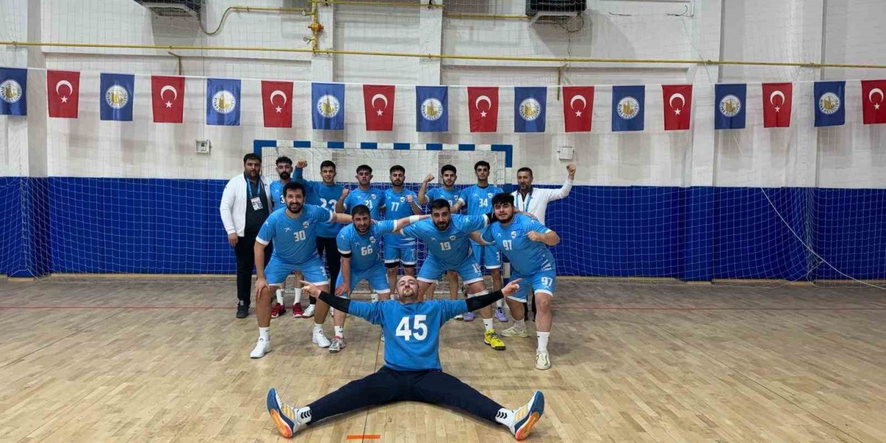 Van Erek Beş Yıldız Hentbol Takımı play-off’ta
