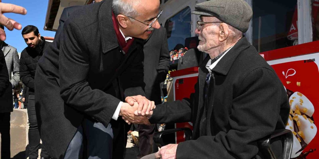 AK Parti Büyükşehir Adayı Sami Er, Hekimhan’da vatandaşlarla buluştu