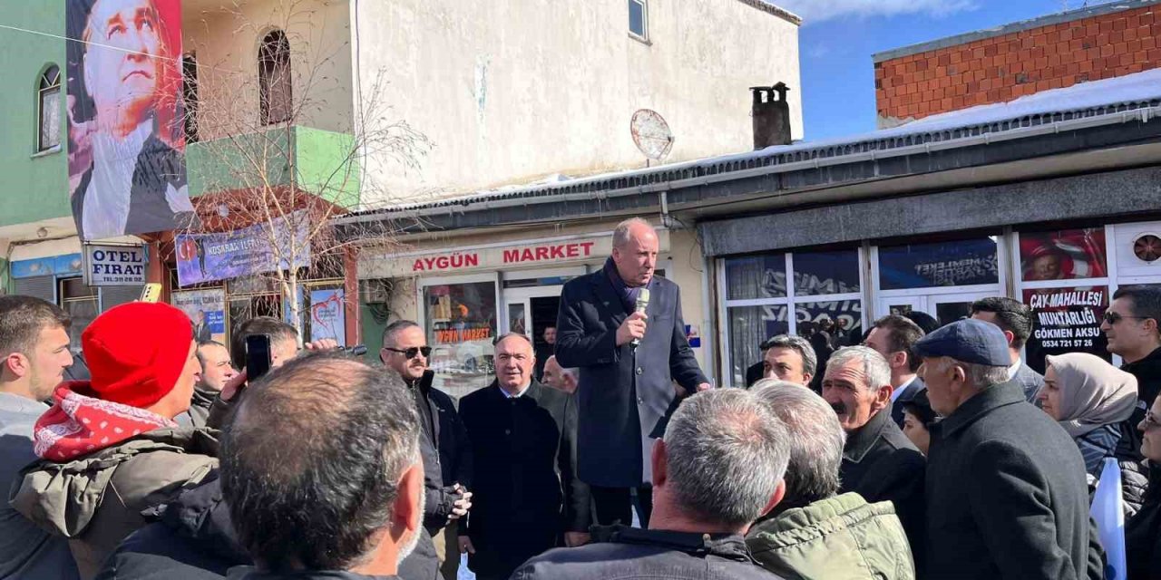 Muharrem İnce, Çıldır’da sandalye üzerinde halka hitap etti