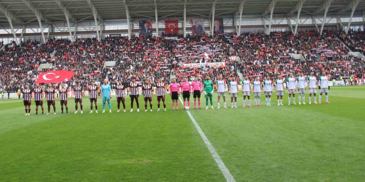 Elazığspor evinde hata yapmıyor