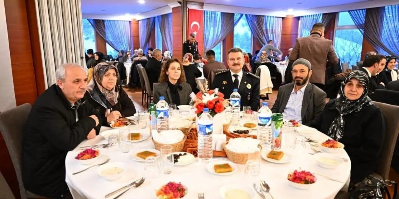 Şehit yakınları ve gaziler iftar sofrasında buluştu