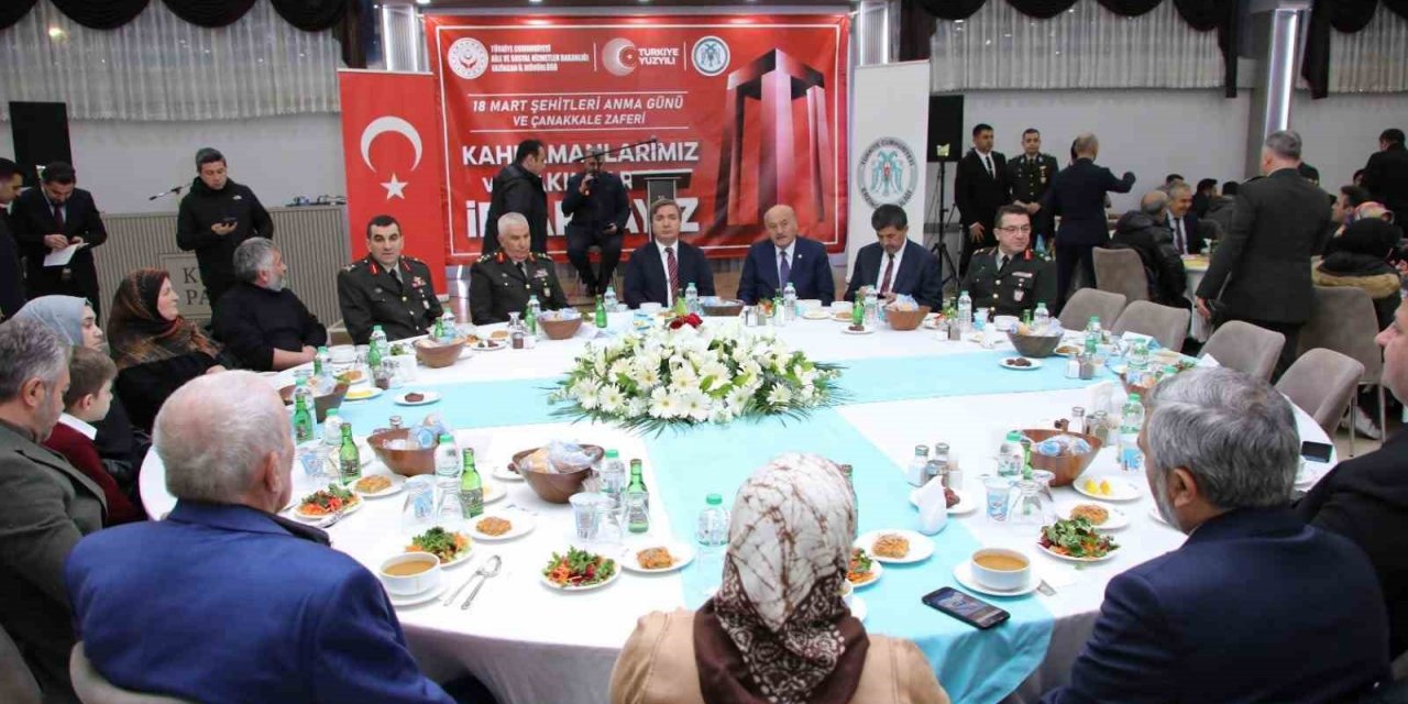 Şehit aileleri ve gaziler iftar programında buluştu