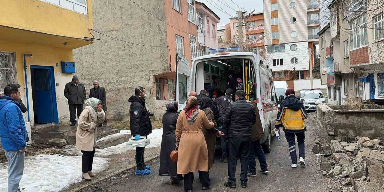 Tek başına yaşayan adam evinde ölü bulundu