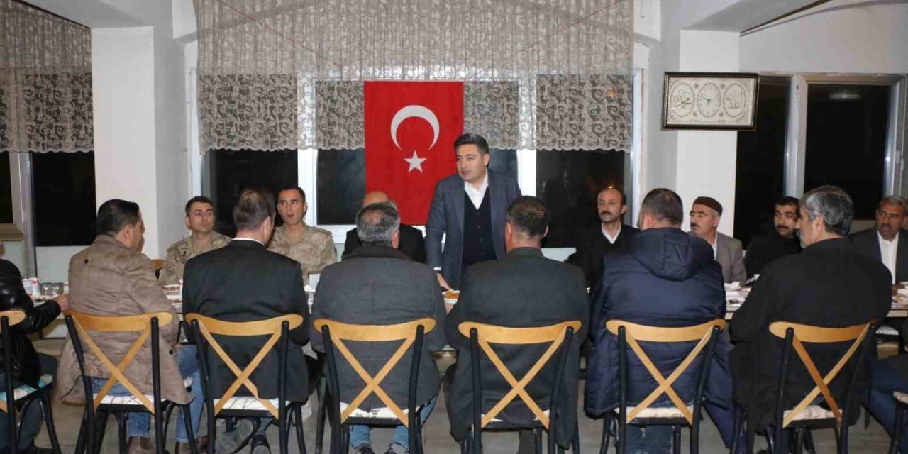 Kaymakam Özçelik, şehit aileleri ve gazilerle iftar yemeğinde bir araya geldi