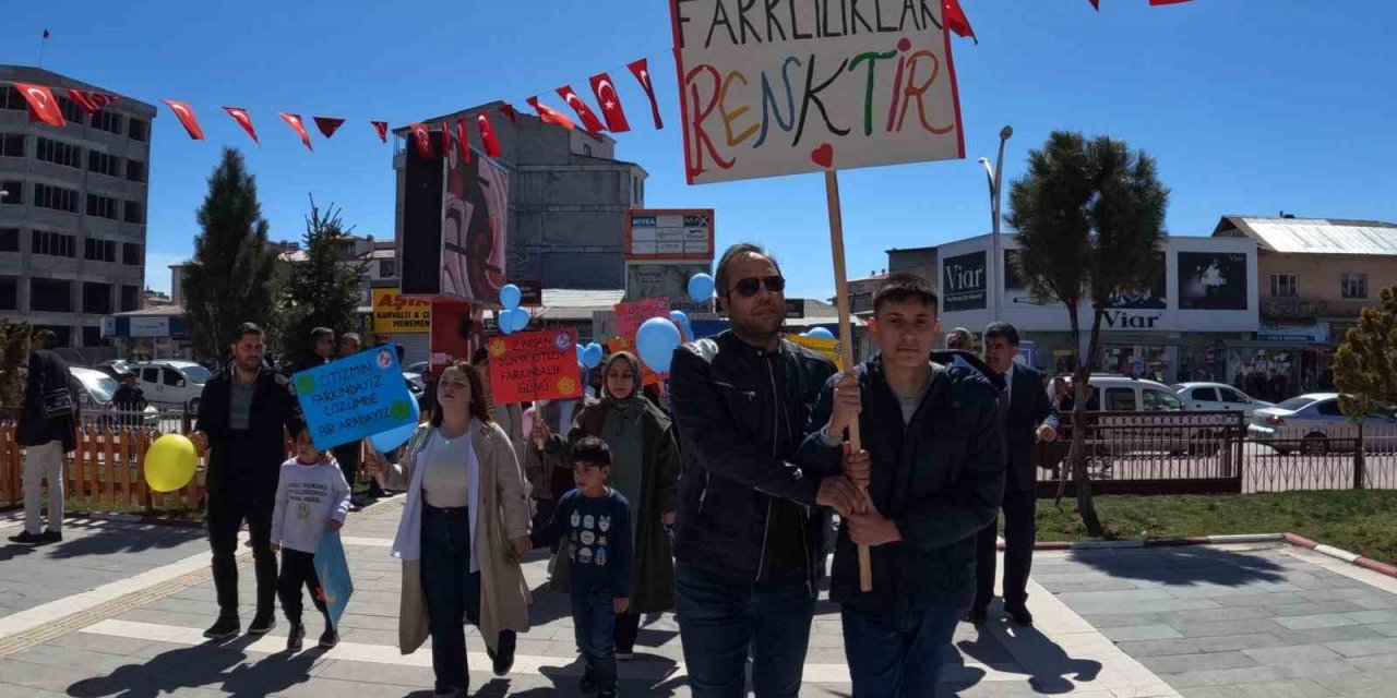 Erciş’te ’2 Nisan Otizm Farkındalık Günü’ etkinliği düzenlendi