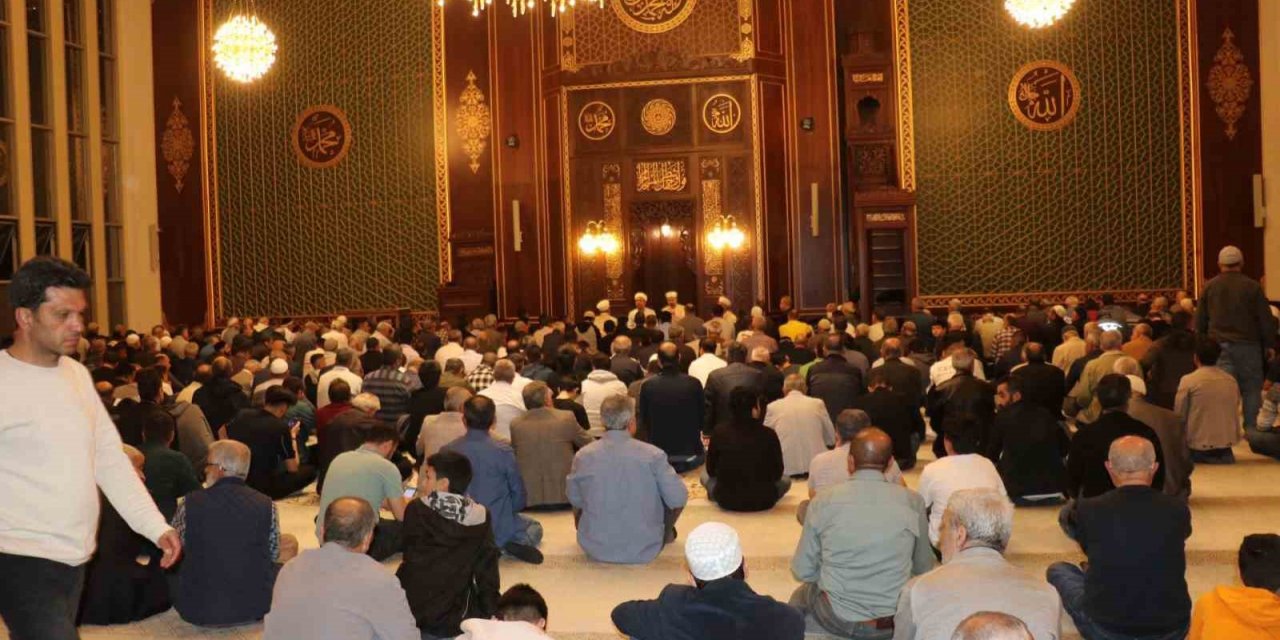 Malatya’da Sakal-ı Şerif’e yoğun ilgi