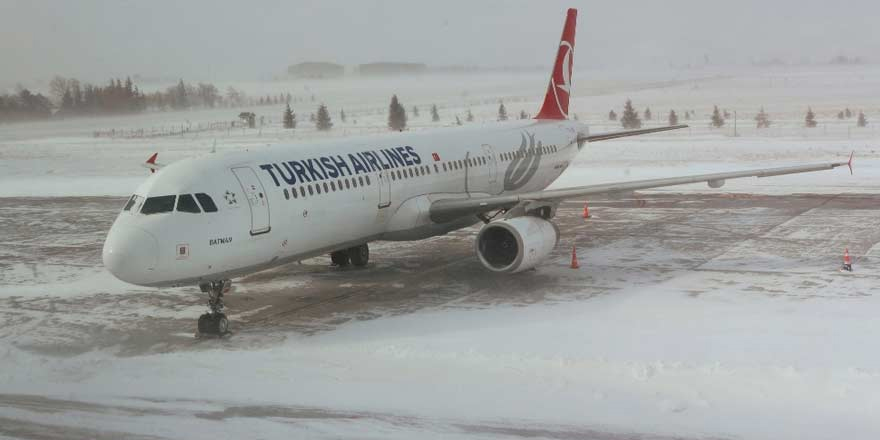 Kars'ta hava ulaşımına sis engeli