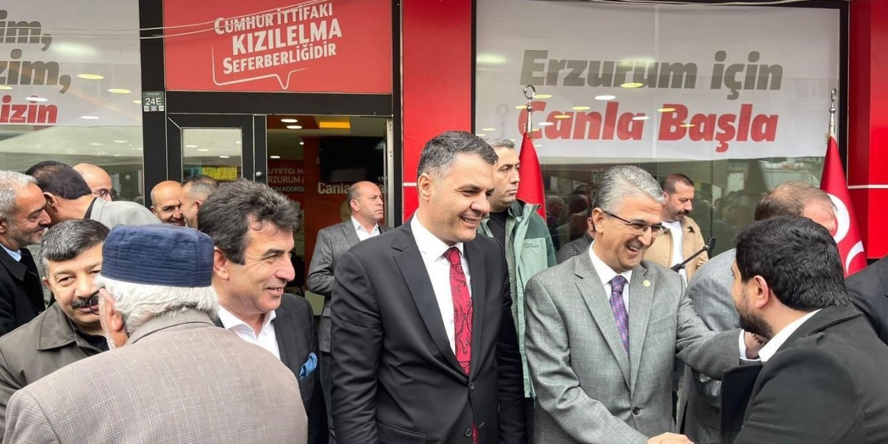 MHP’de bayramlaşma töreni