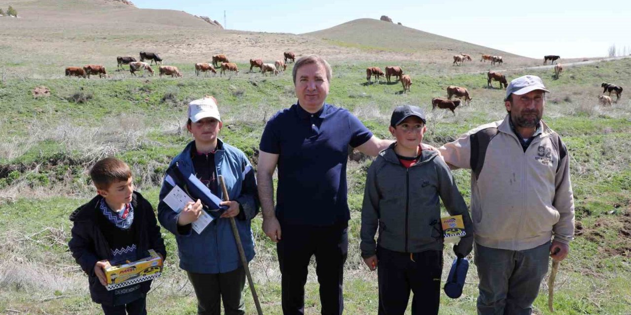 Vali ile çobanlık yaban çocukların karşılaşması yürekleri ısıttı