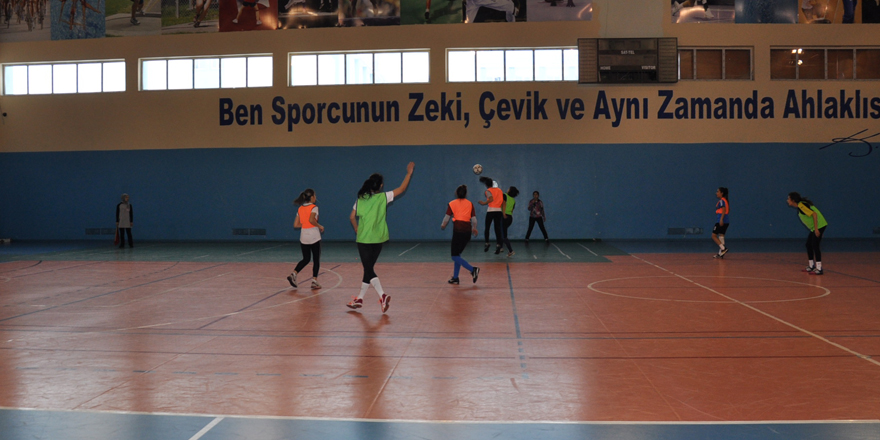 Sarıkamış BESYO’da Futsal heyecanı başladı