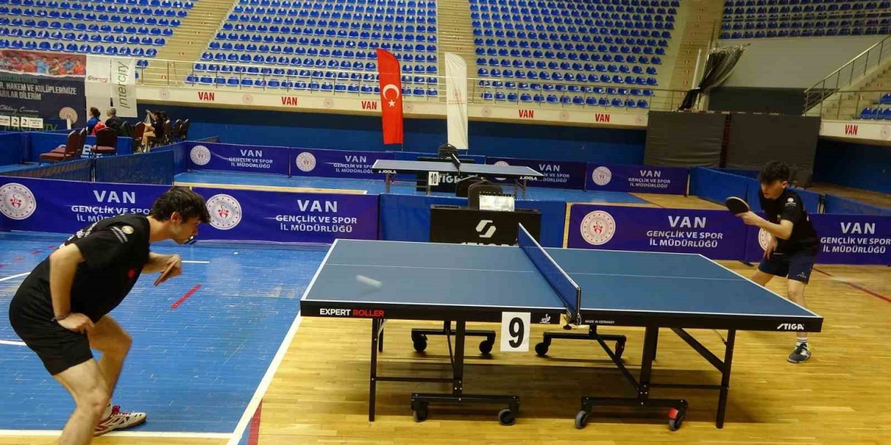 Van’da Süper Lig Masa Tenisi Müsabakaları tamamlandı
