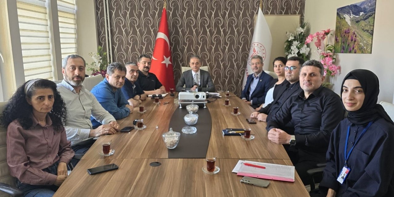 Erzincan’daki eczacılarla istişare toplantısı düzenlendi