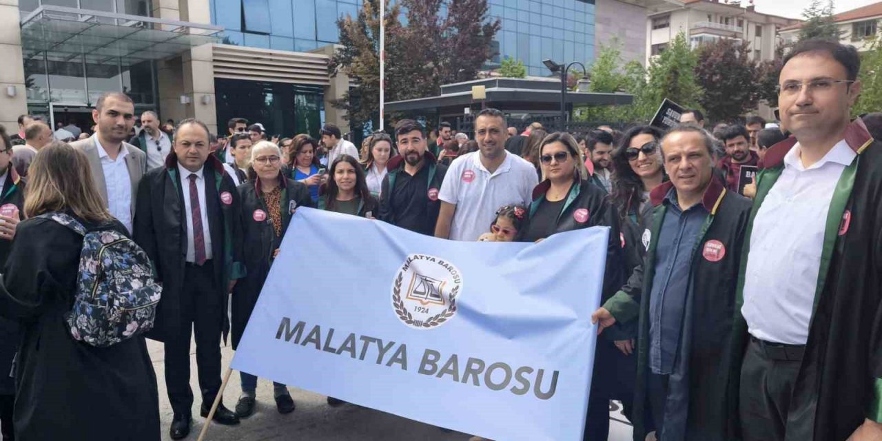 Baro Başkanı Demez, depremzede avukatların taleplerini iletti