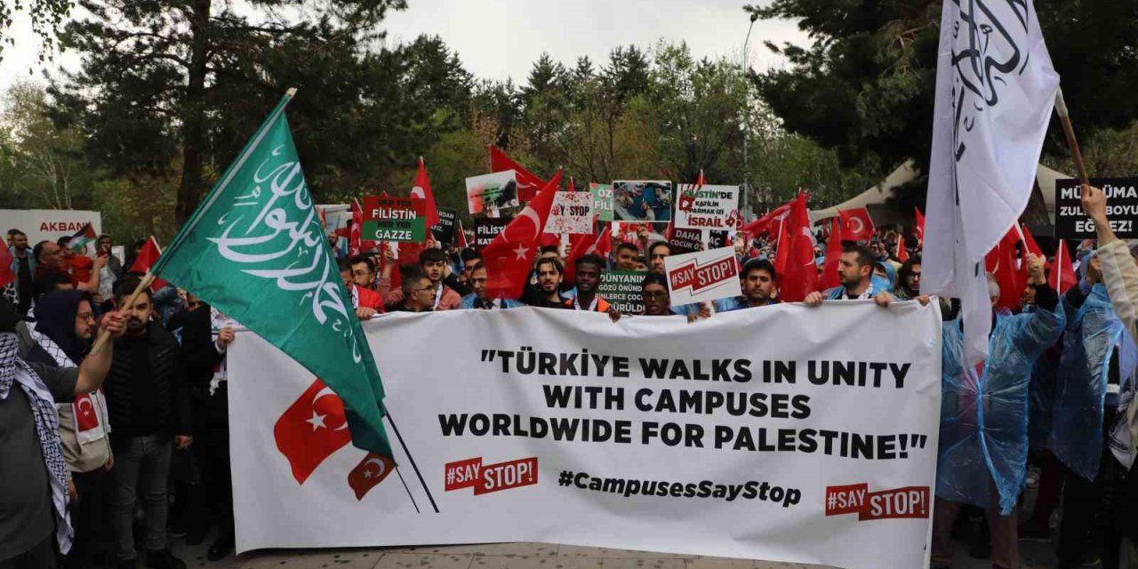 Atatürk Üniversiteli öğrencilerden Filistin’e destek mesajı