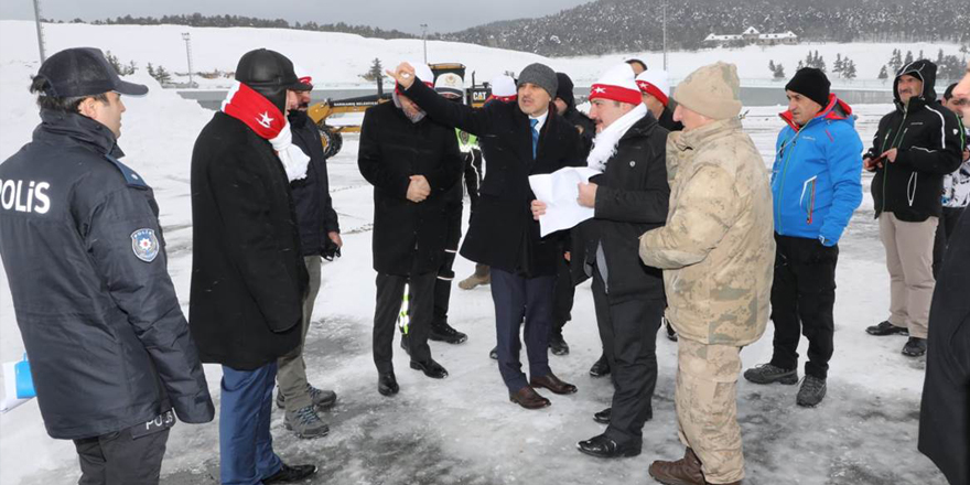 Kars Valisi Türker Öksüz, Sarıkamış’ta tören alanını inceledi