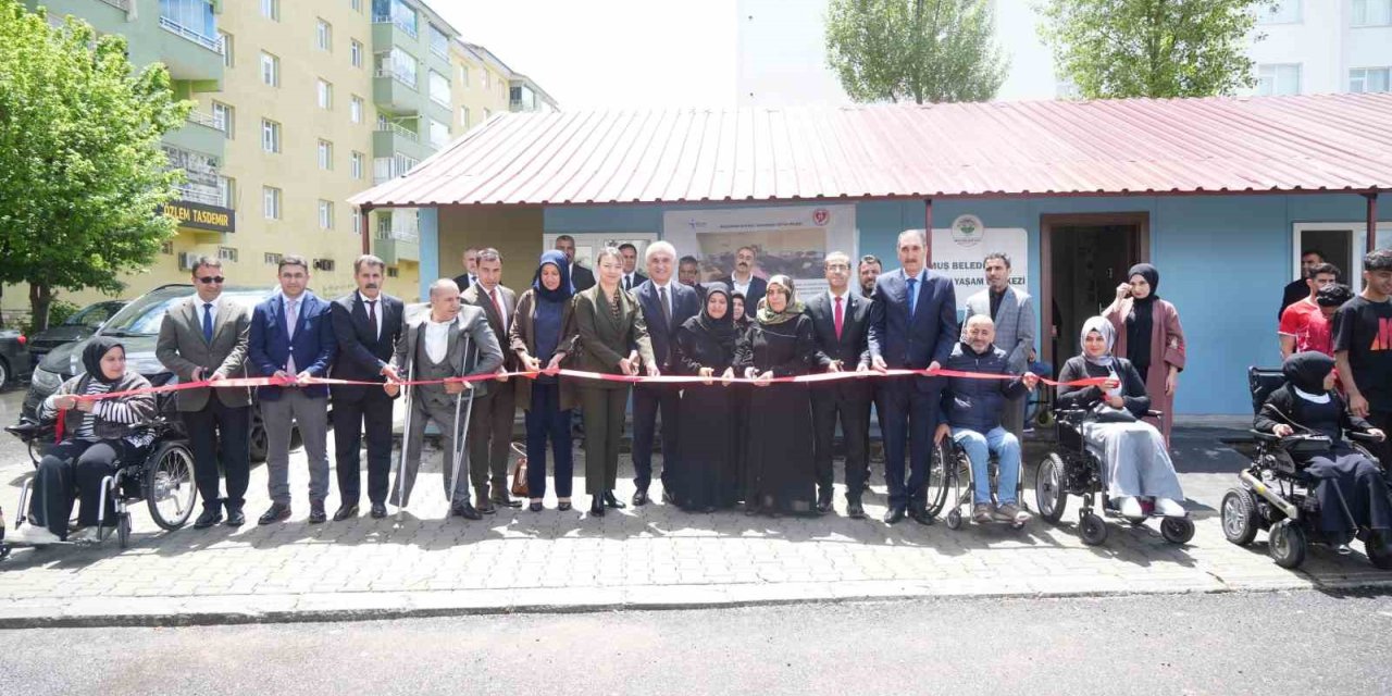Muş’ta engelliler için iki farklı kursun açılışı yapıldı