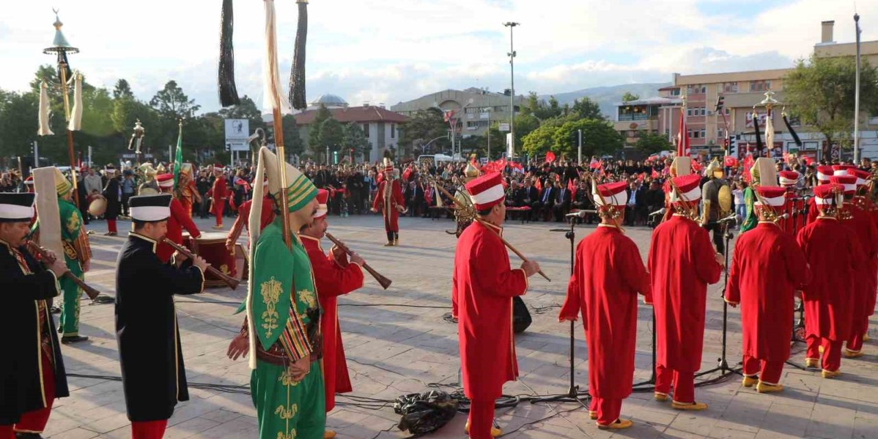 MSB Mehteran Birliği, Erzincan’da konser verdi