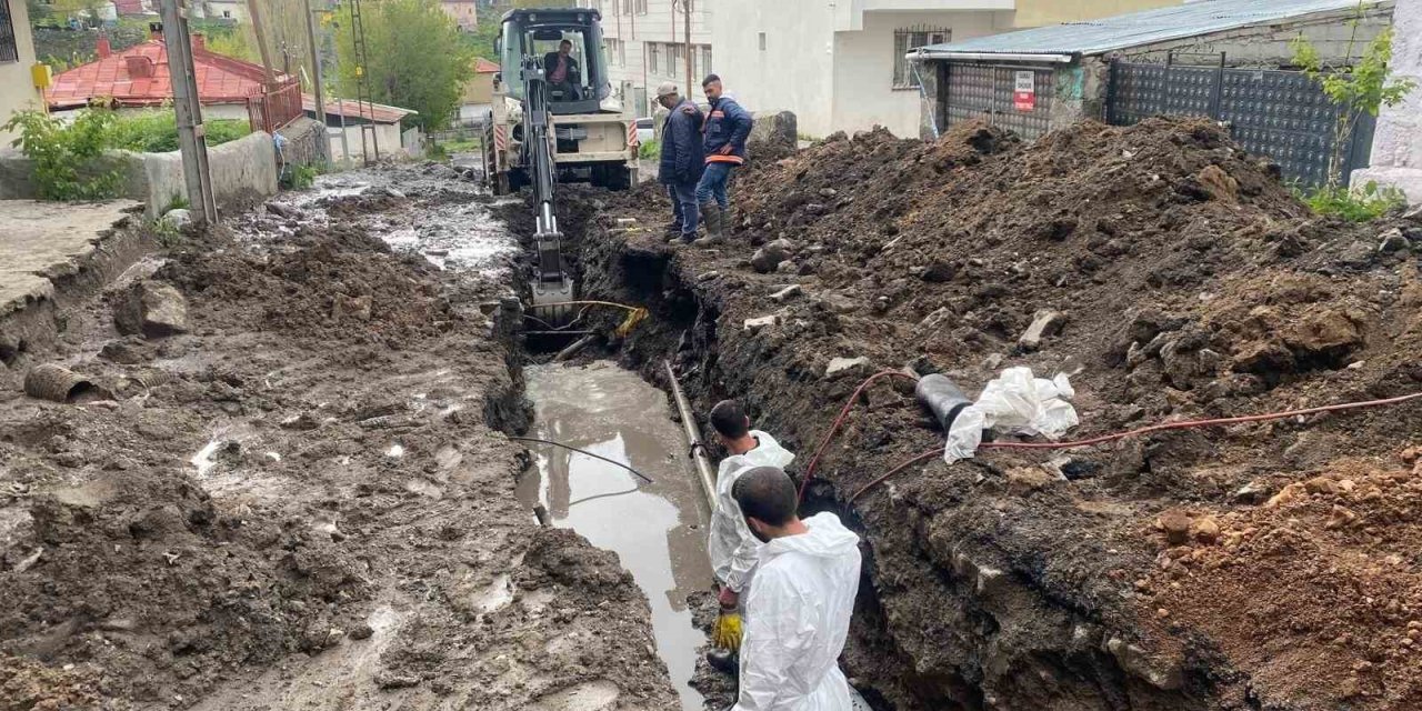 Ardahan’da şebeke iyileştirme çalışmaları sürüyor