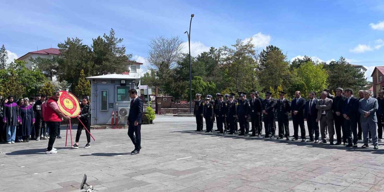 Ahlat’ta Gençlik Haftası kutlamaları başladı