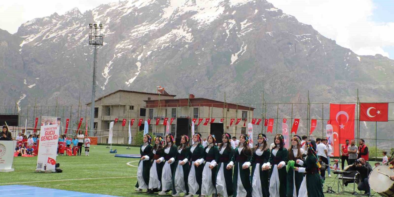 Hakkari’de 19 Mayıs coşkusu