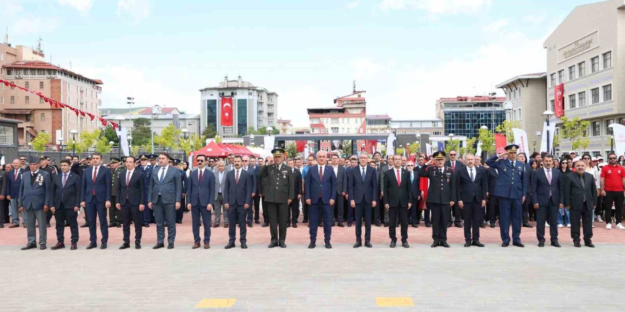 Muş’ta 19 Mayıs coşkusu