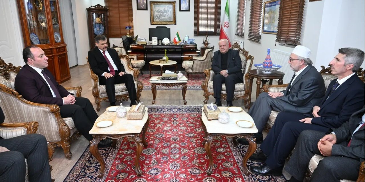 Reisi için taziye defteri açtılar