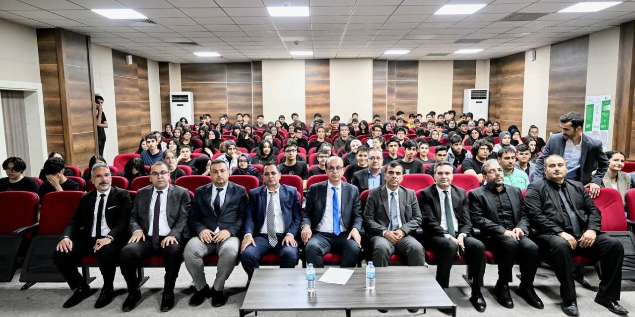 Geçit, öğrencilere temiz ve sağlıklı çevrenin önemini anlattı