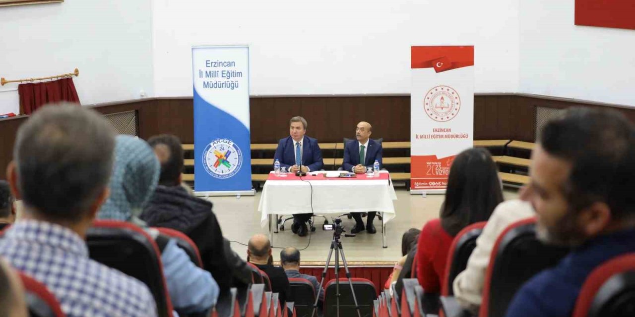 Erzincan’da eğitim öğretim faaliyetleri üzerine istişarelerde bulundu