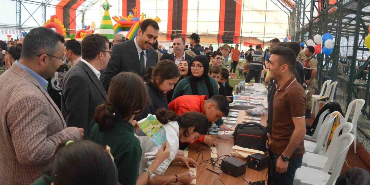 Kemahlı çocuklar doyasıya eğlendiler