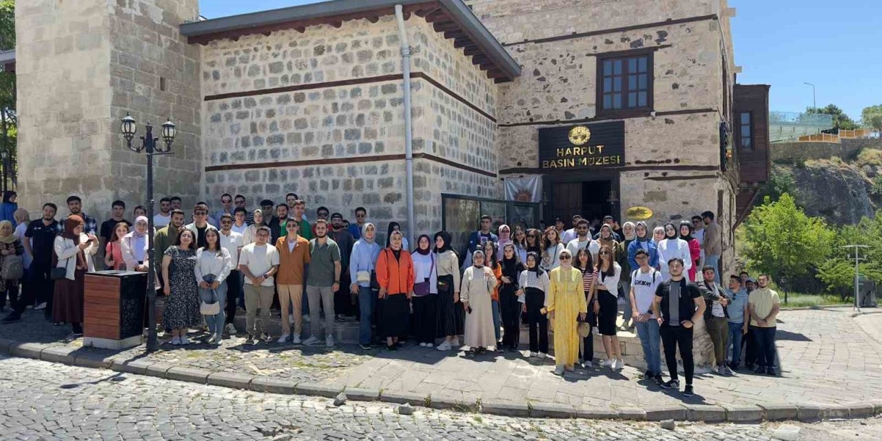 Fırat Üniversitesi öğrencileri Harput’u gezdi