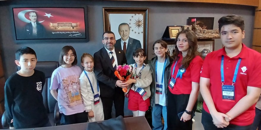 Milletvekili Çalkın, Türkiye birincilerini TBMM’de ağırladı