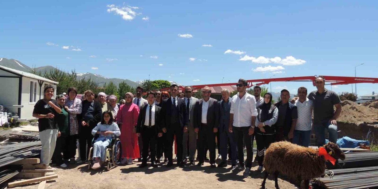 Erzurum engelsiz yaşam merkezi gündüzlü bakım ünitesi projesinin temeli atıldı