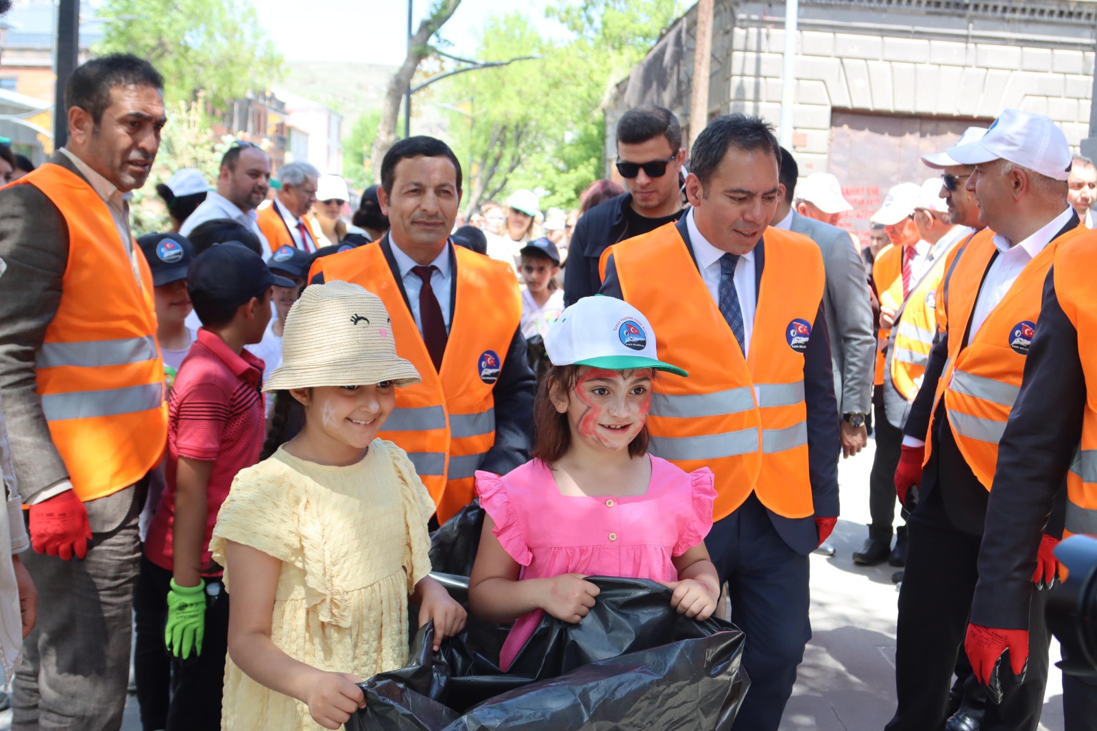 Belediye, Dünya Çevre Gününü etkinliklerle kutladı