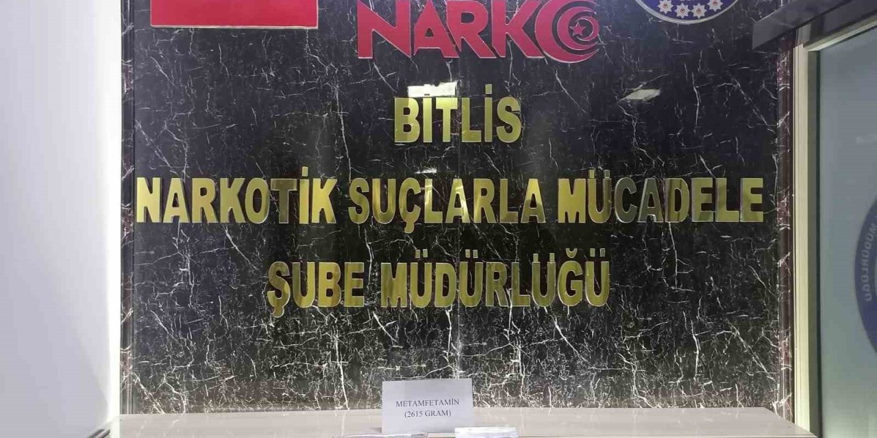 Bitlis’te yangın tüpü içinde metanfetamin ele geçirildi