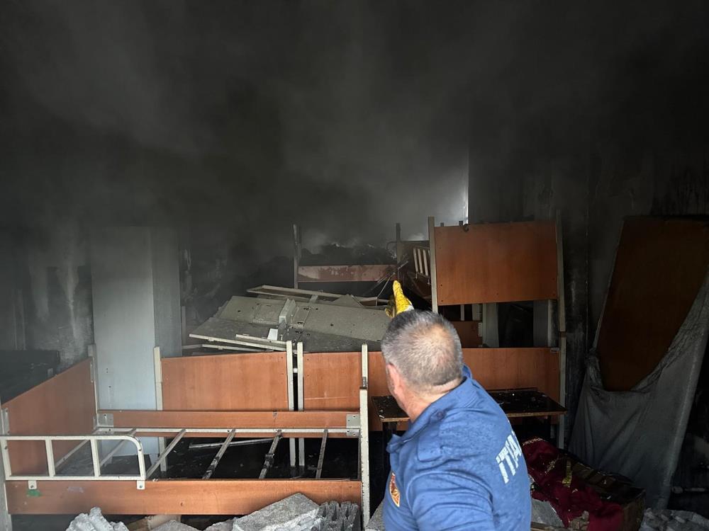 Kağızman Milli Eğitim Müdürlüğü deposunda yangın