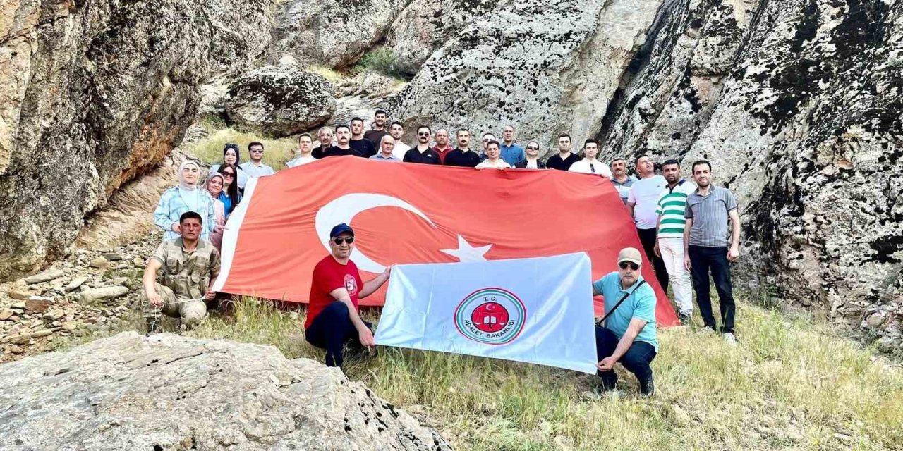 Muş Cumhuriyet Başsavcılığından adliye çalışanlarına moral pikniği