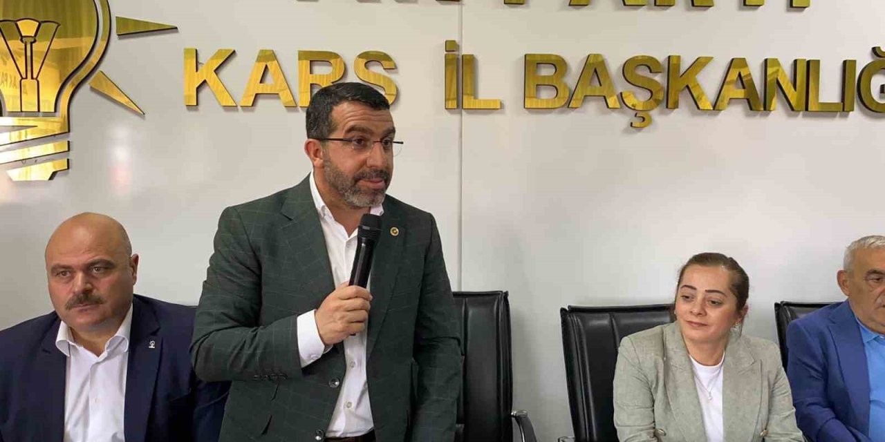 Kars’ta AK Partililer bayramlaştı