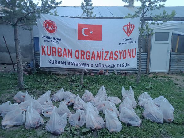 Kurban emanetleri sahiplerine ulaştırıldı