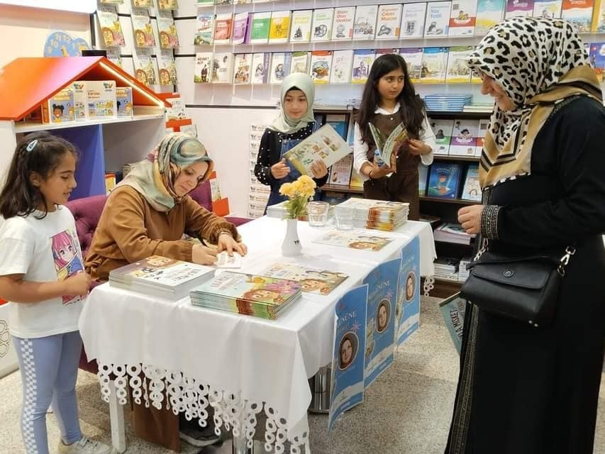 Kars'ta yazar-okur buluşması