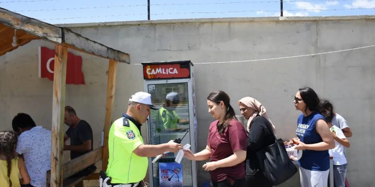 Erzincan’da Kurban Bayramı trafiğinde yoğun denetim ve kontroller devam ediyor