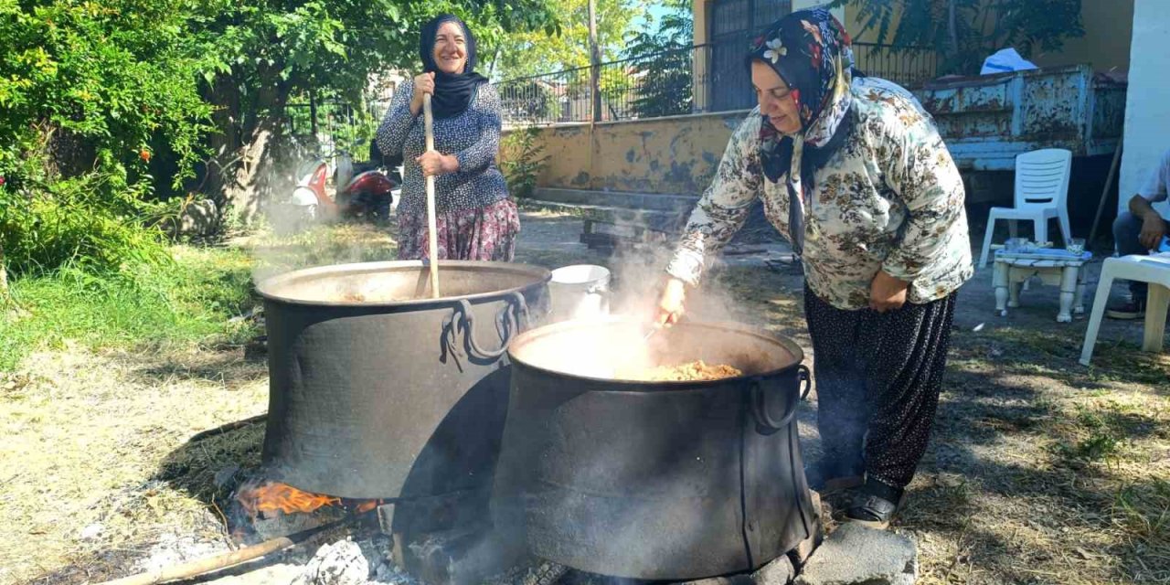 Dutun şifa yolculuğu başladı: Tunceli’de pekmez kazanları kuruldu