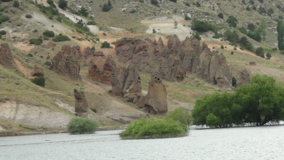 Kars’ın ’peri bacaları’ görenleri hayran bırakıyor