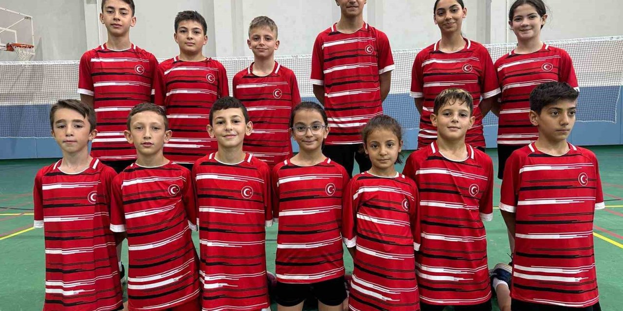 Erzincan’ın minik badmintoncuları milli takıma davet edildi