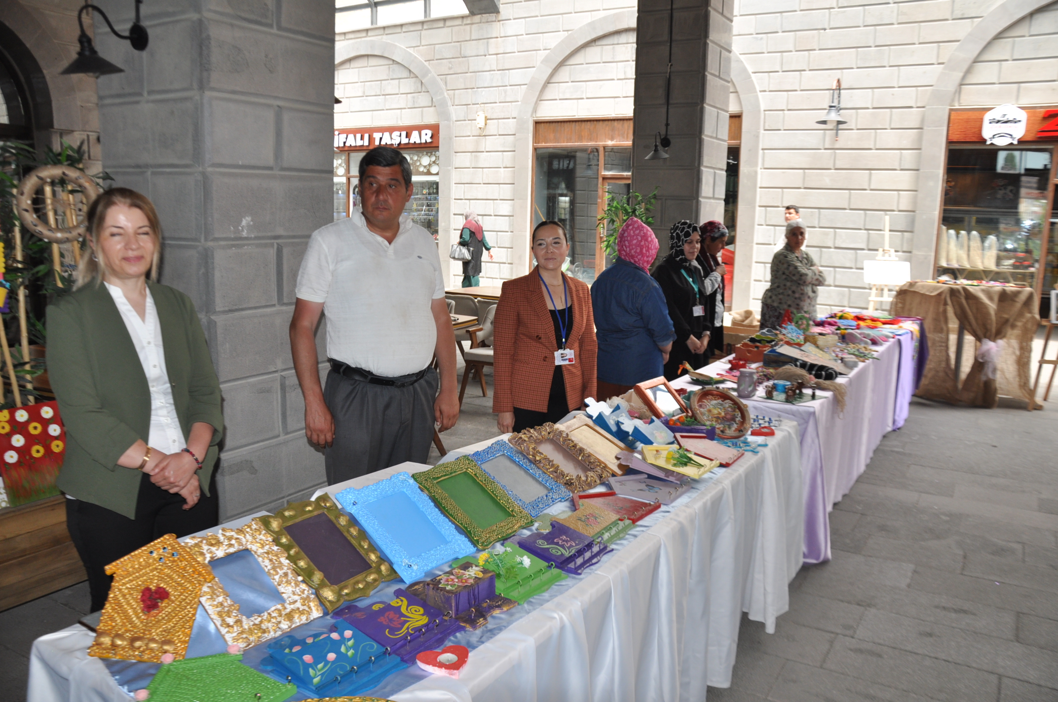 Kars’ta hastalar ruhsal problemlerini sanatla aşıyorlar