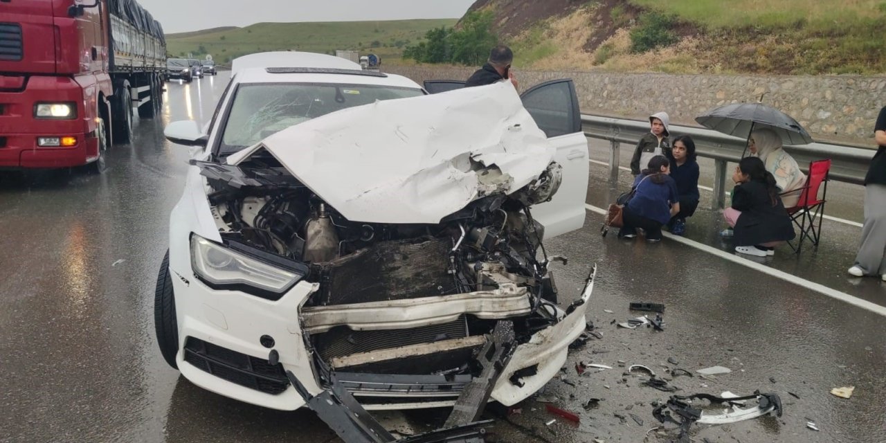 Erzurum’da zincirleme trafik kazası: 10 yaralı