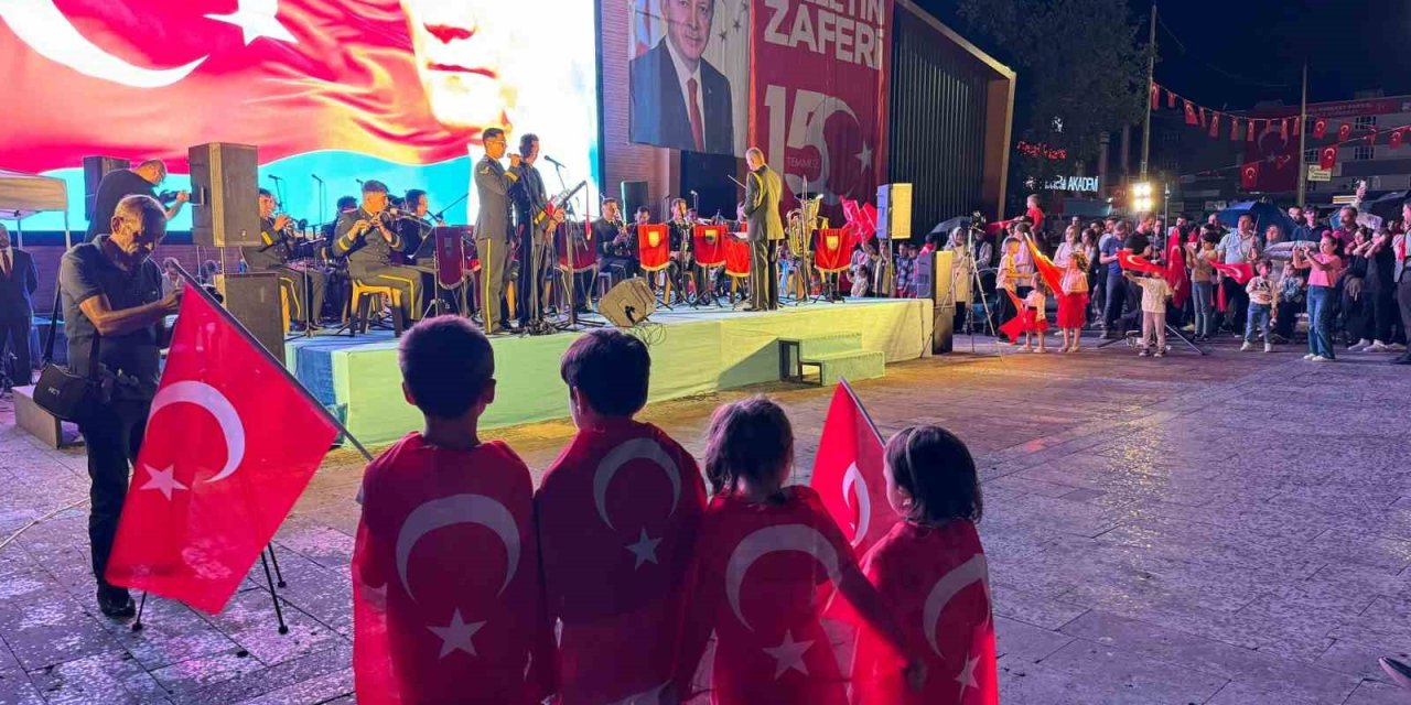 Erzincan’da 15 Temmuz Demokrasi ve Milli Birlik Günü dolayısıyla etkinlikler yapıldı