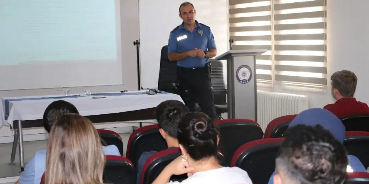 Polis vazife ve salahiyetleri kanunu eğitimi verildi