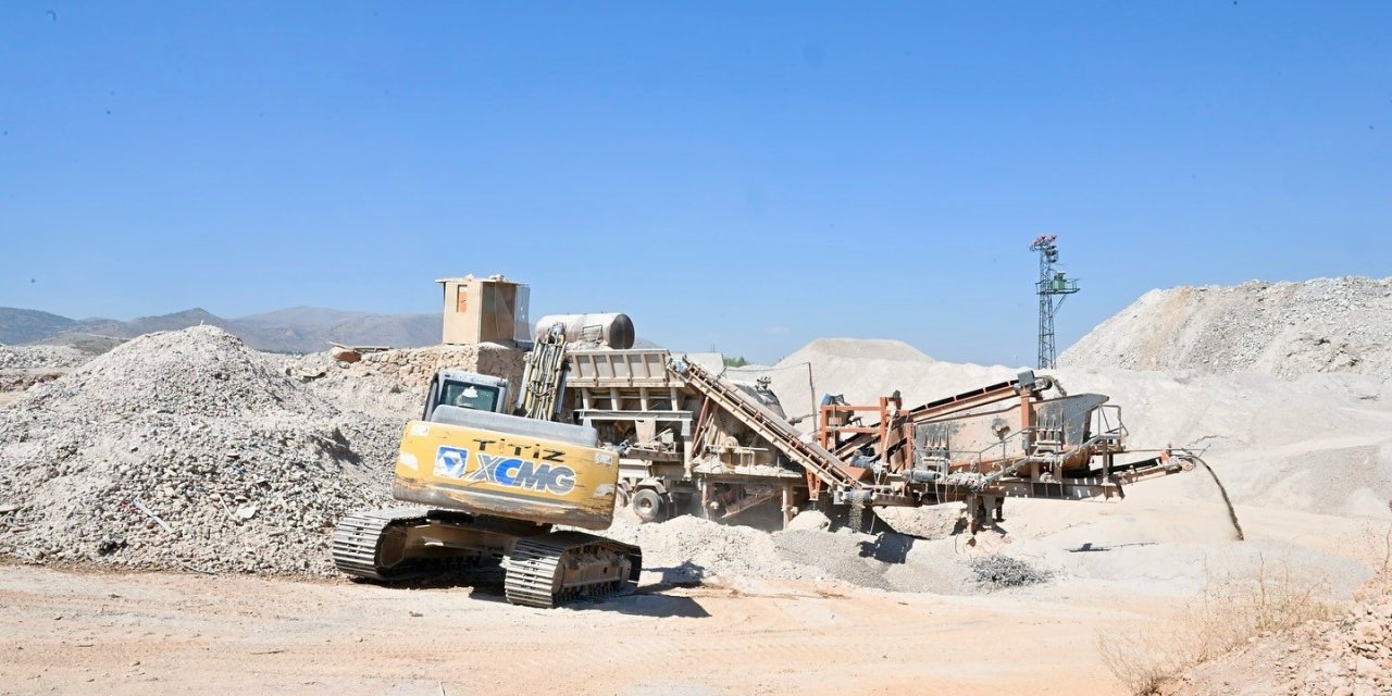 Başkan Geçit, beton santralini yeniden belediyeye kazandırdı