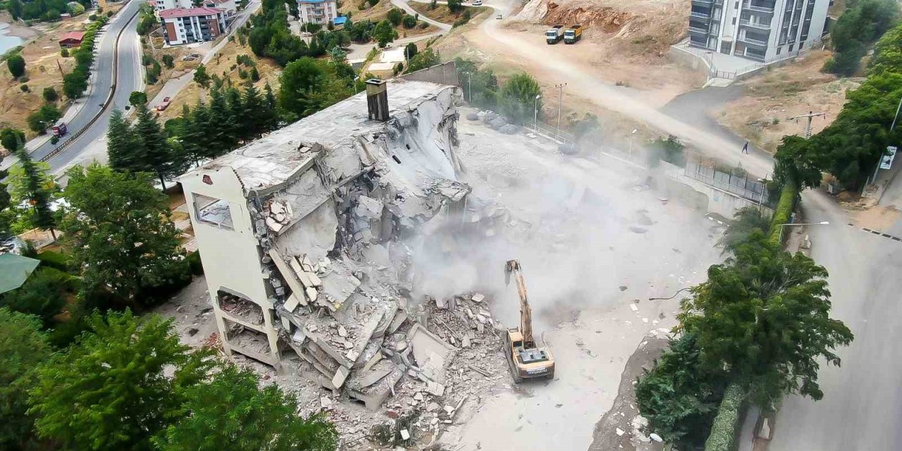 Tunceli’de polisevinin yıkımı gerçekleşti