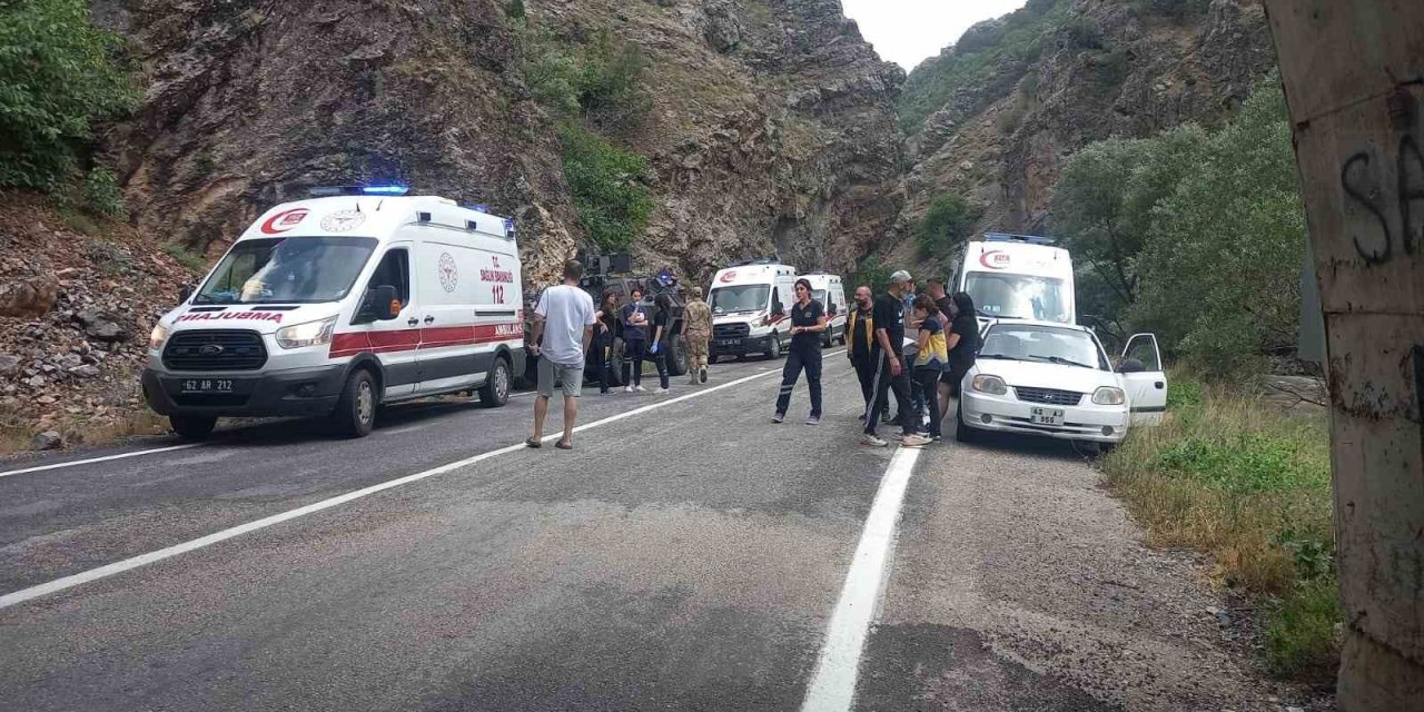 Tunceli’de tünelde kaza: 8 yaralı